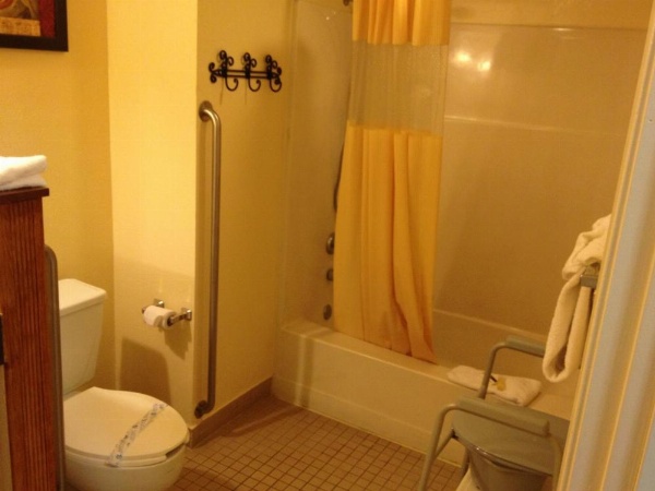 Park Avenue Inn & Suites image 22